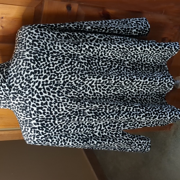 HAMPTON ROW* velour black and white mock neck long sleeve cheetah print top szXL - Picture 7 of 11